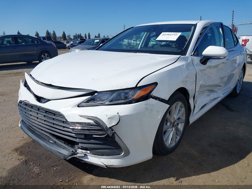 2023 Toyota Camry Le