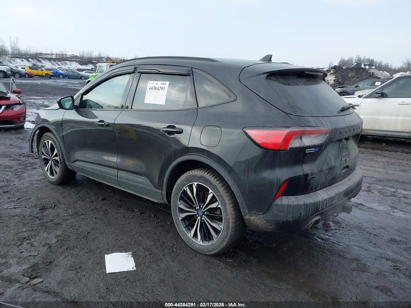 2022 Ford Escape Sel