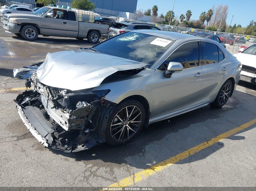 2022 Toyota Camry Se