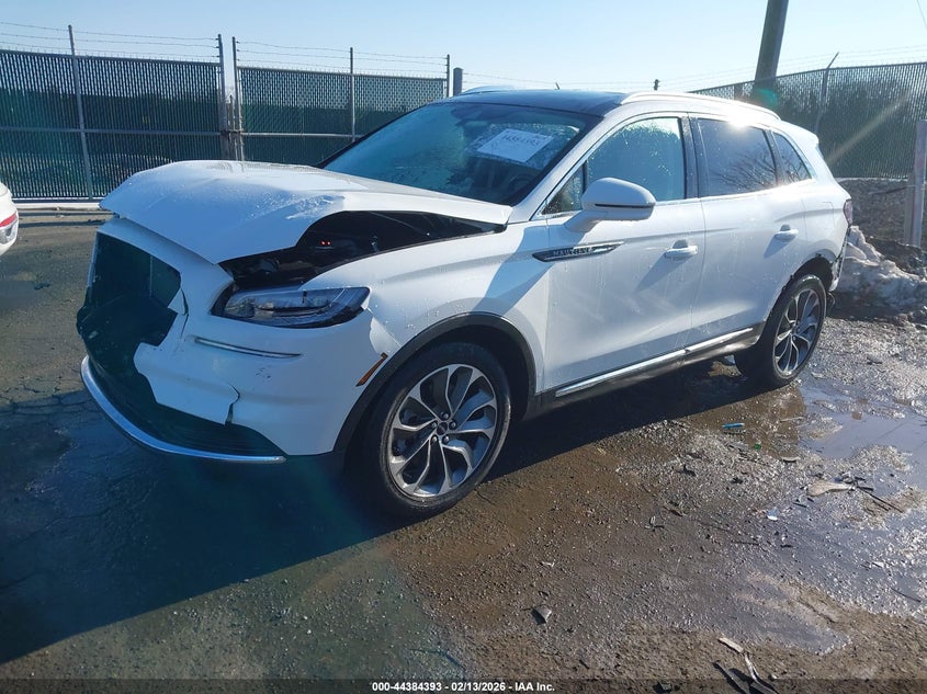 2022 Lincoln Nautilus Reserve