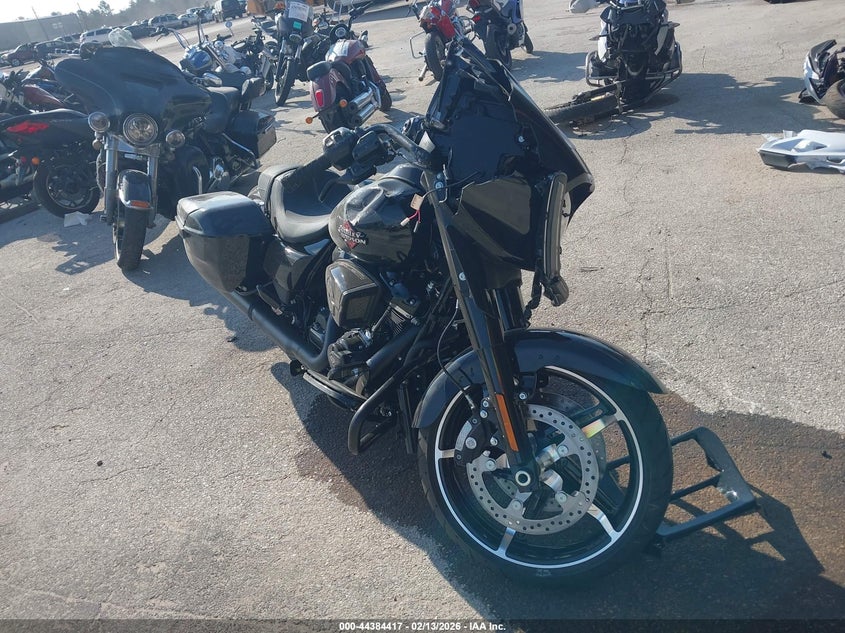 2025 Harley-Davidson Flhx