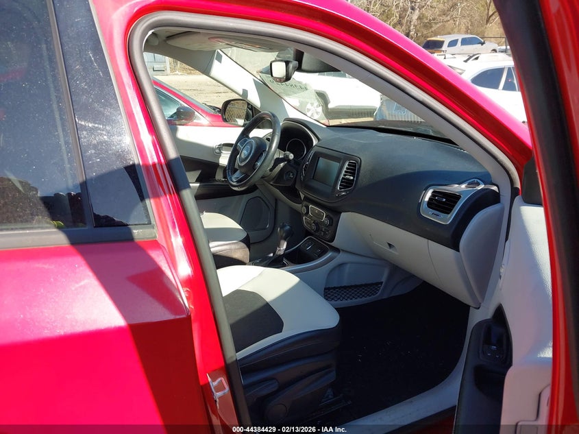 2018 Jeep Compass Latitude Fwd