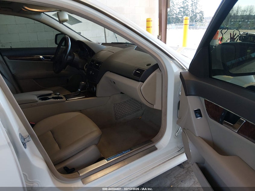 2009 Mercedes-Benz C 300 Luxury 4Matic/Sport 4Matic