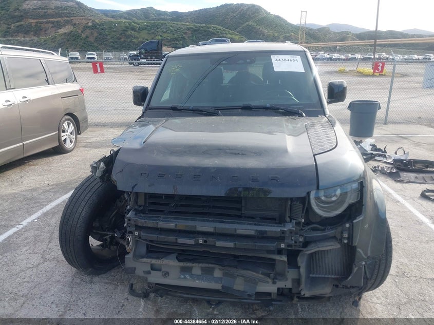 2023 Land Rover Defender 110 X VIN: SALEX7EU5P2136282 Lot: 44384654