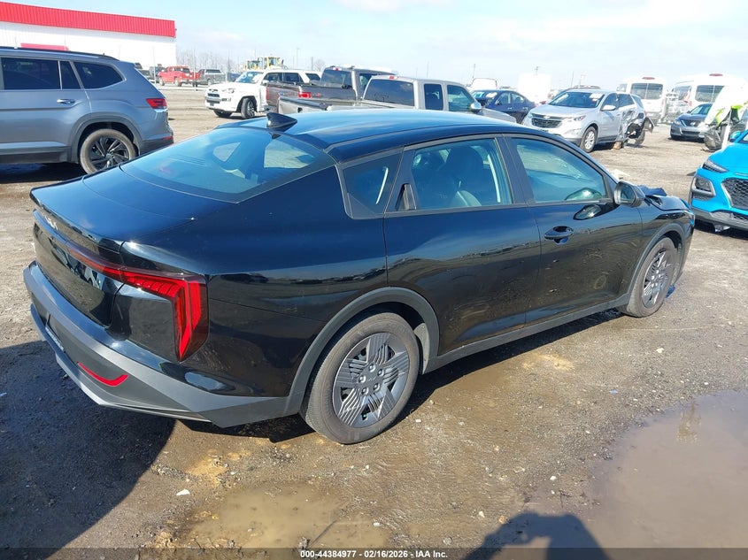 Vin: 3kpft4de7se240249, lot: 44881487, kia k4 lx 20254