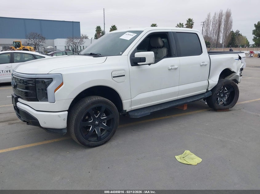 2022 Ford F-150 Lightning Platinum