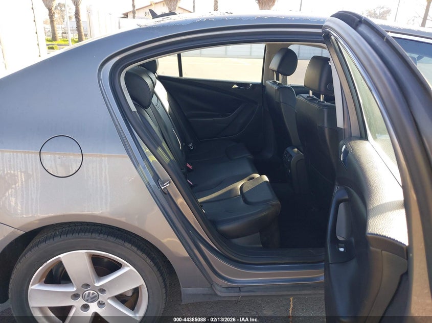 2006 Volkswagen Passat 2.0T VIN: WVWAK73C16E075427 Lot: 44385088