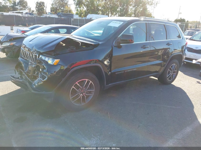 2020 Jeep Grand Cherokee Laredo E 4X2