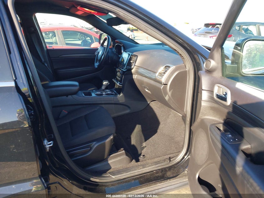 2020 Jeep Grand Cherokee Laredo E 4X2