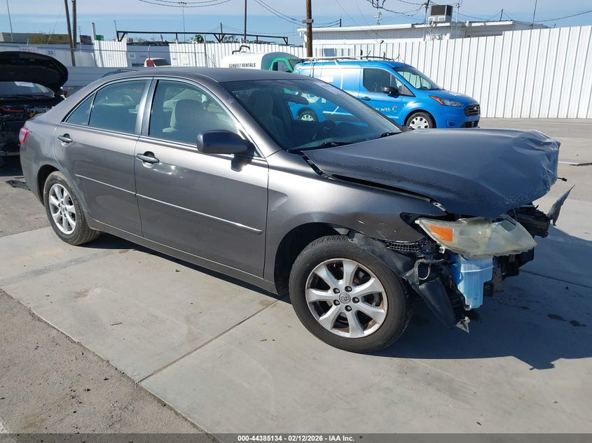 2011 Toyota Camry Le V6