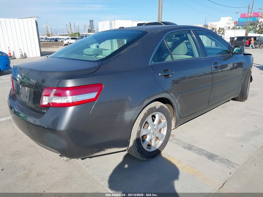 2011 Toyota Camry Le V6