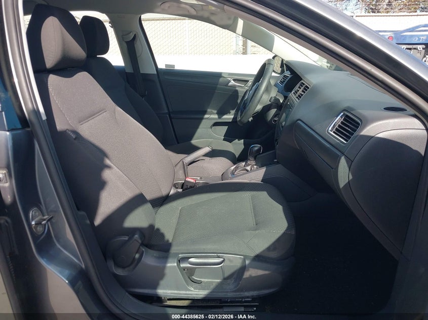 2013 Volkswagen Jetta 2.0L S