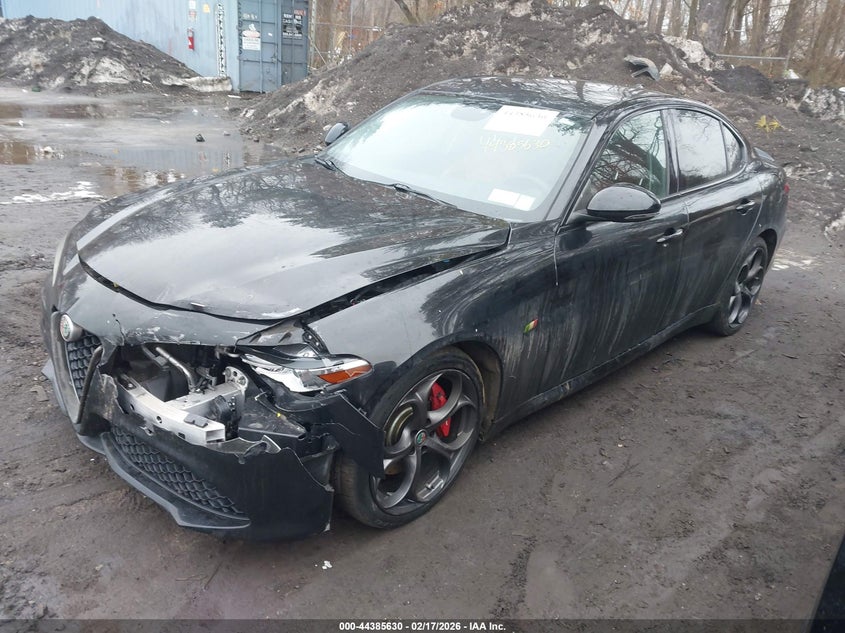 2018 Alfa Romeo Giulia Ti Sport Awd