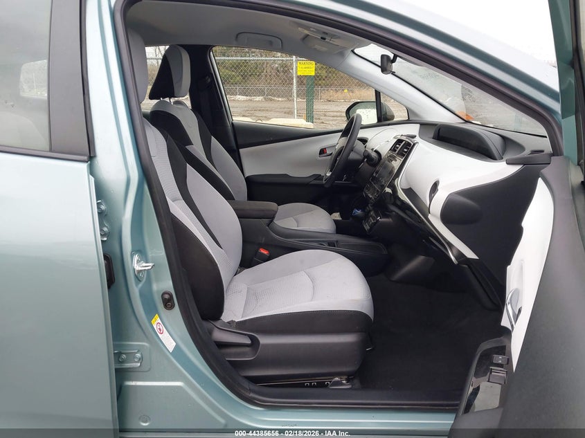 2019 Toyota Prius Le