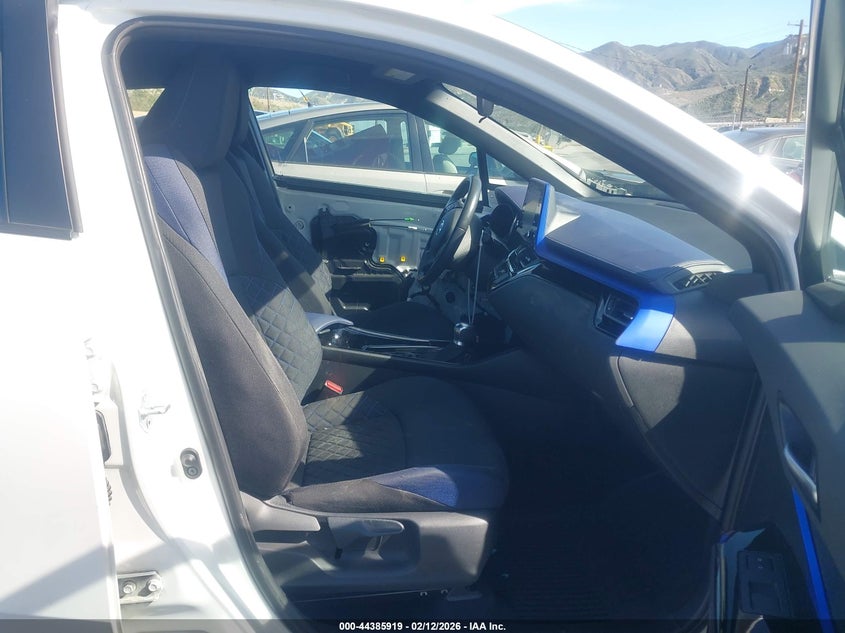 2021 Toyota C-Hr Xle