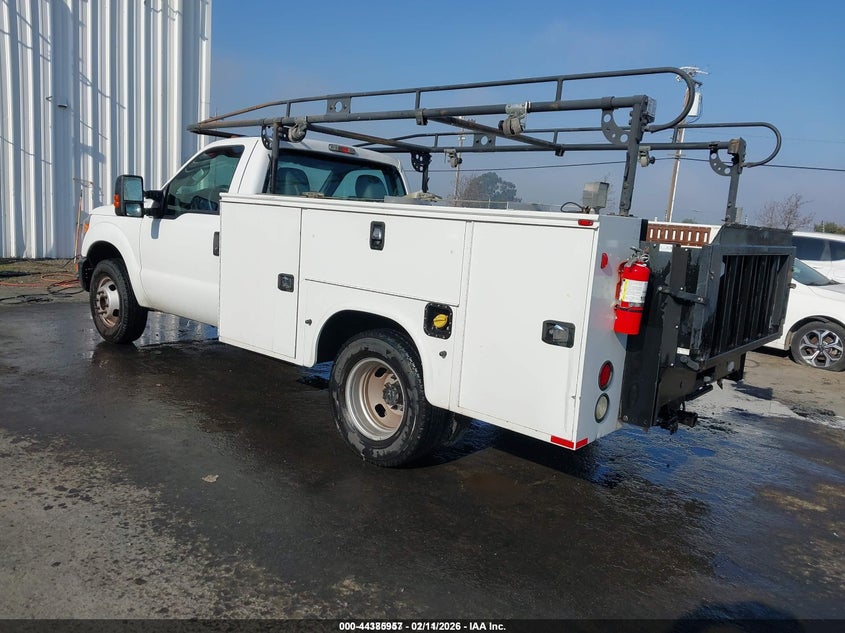 2014 Ford F-350 Chassis Xl
