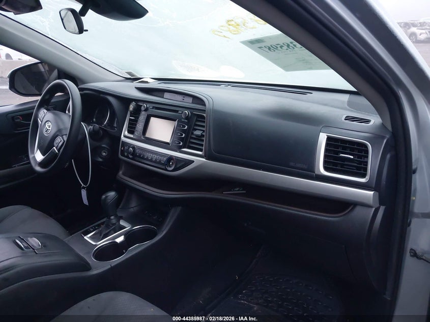 2019 Toyota Highlander Le