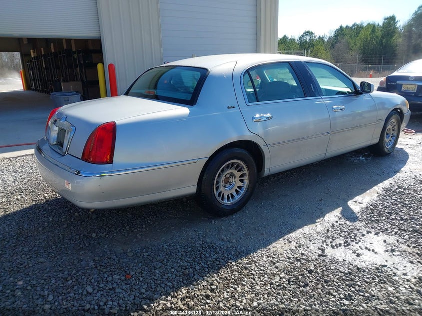 2002 Lincoln Town Car Cartier