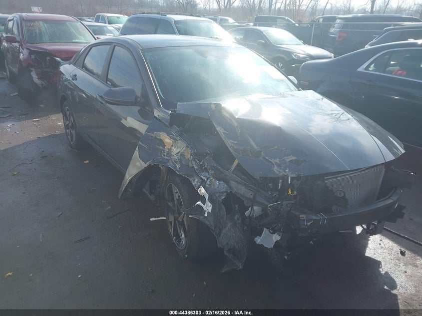 2023 Hyundai Elantra Sel