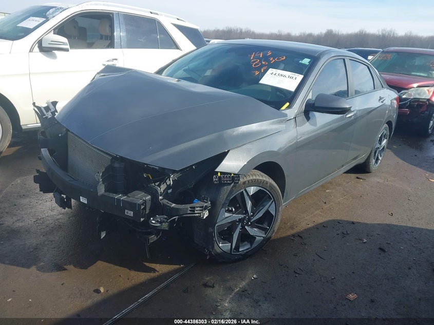 2023 Hyundai Elantra Sel