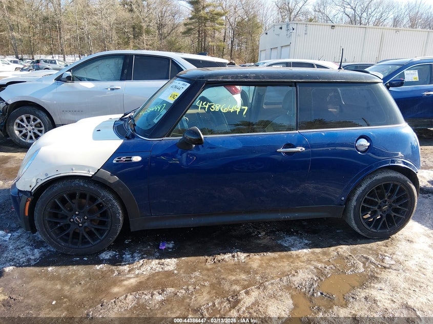 2004 Mini Cooper S VIN: WMWRE33454TD80529 Lot: 44386447