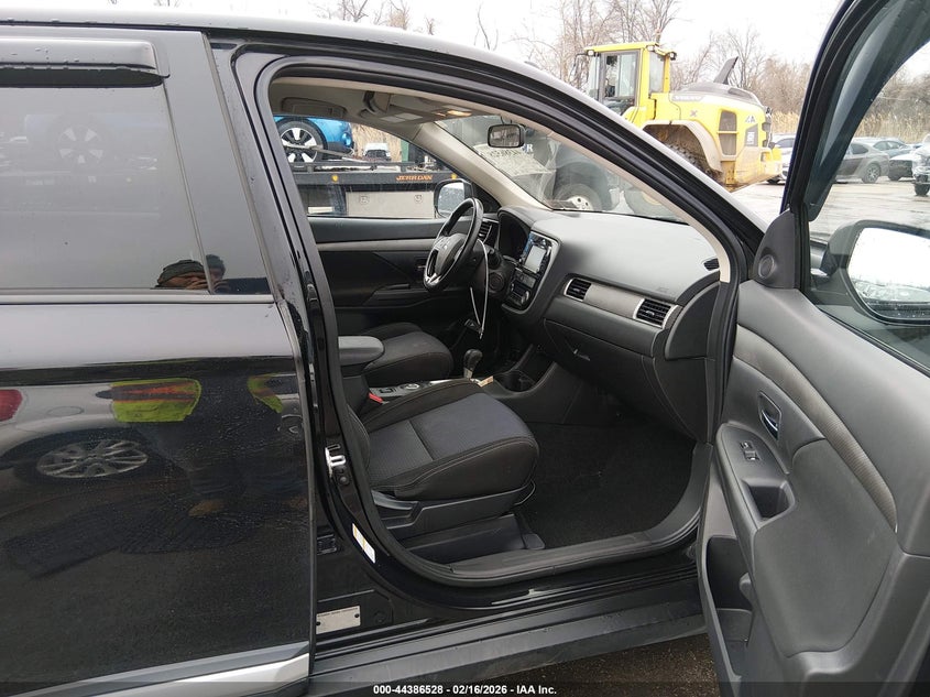 2016 Mitsubishi Outlander Se