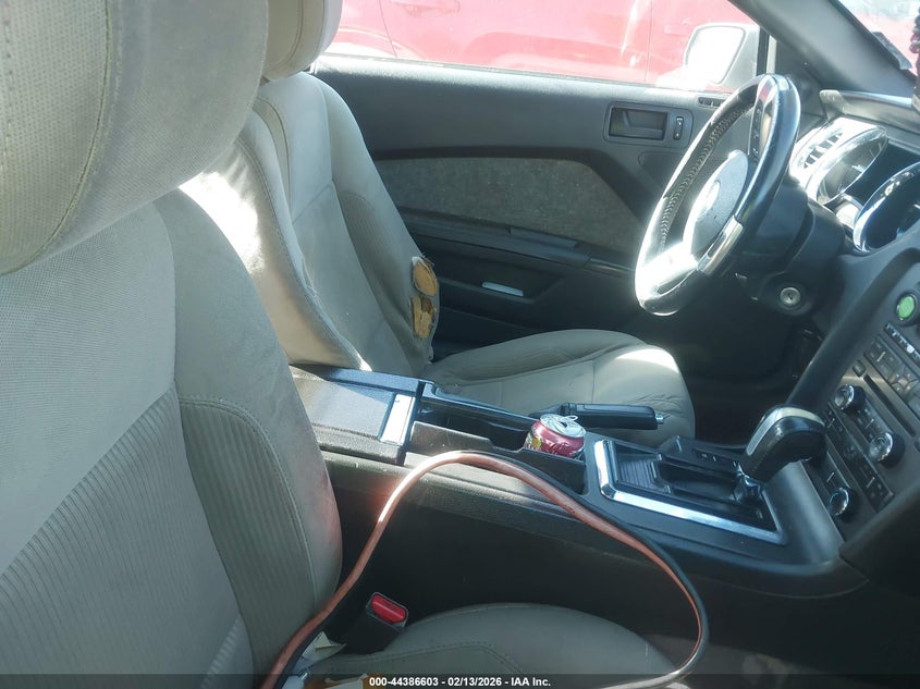 2013 Ford Mustang V6