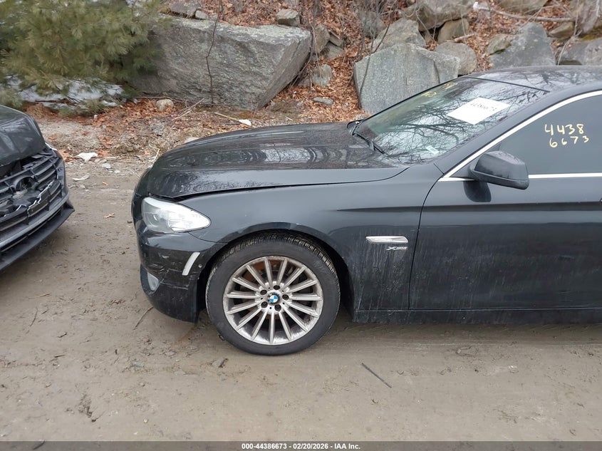 2012 BMW 5er 3.0 535I xDrive black Lot 111044386673 Vin WBAFU7C54CDU59640