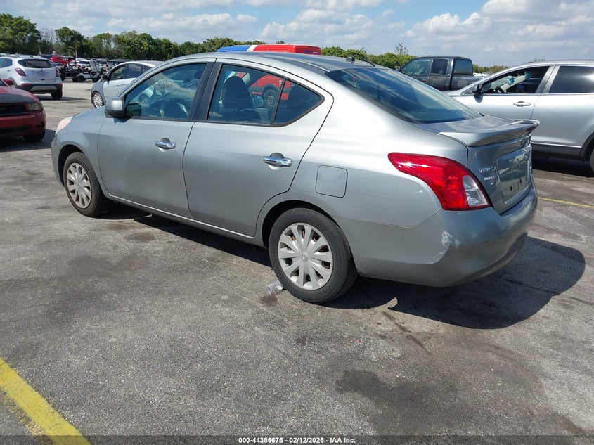 2013 Nissan Versa 1.6 Sv