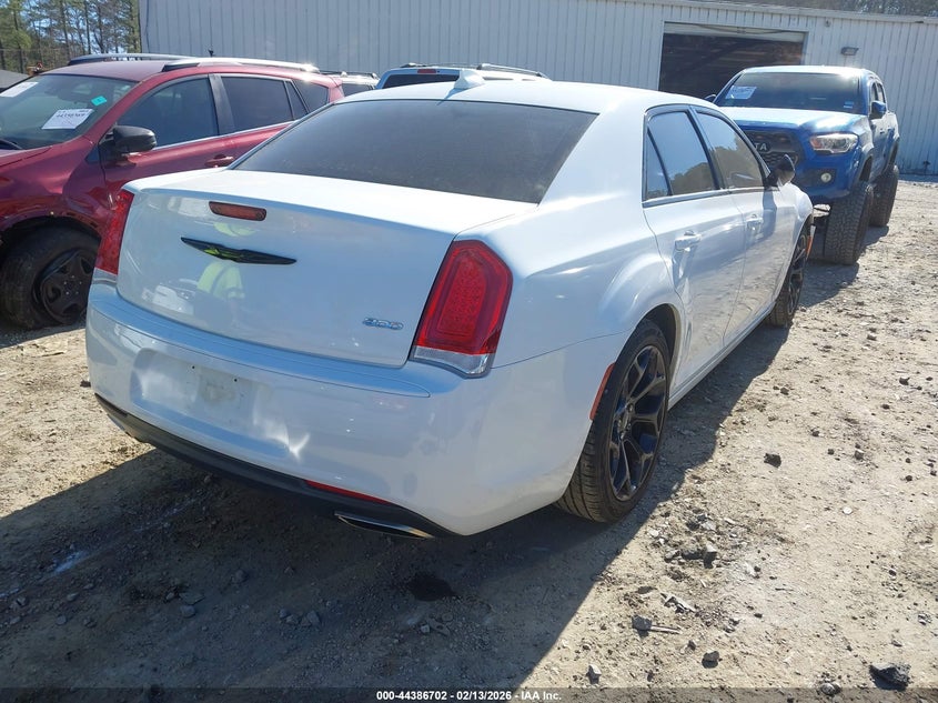 2019 Chrysler 300 Touring