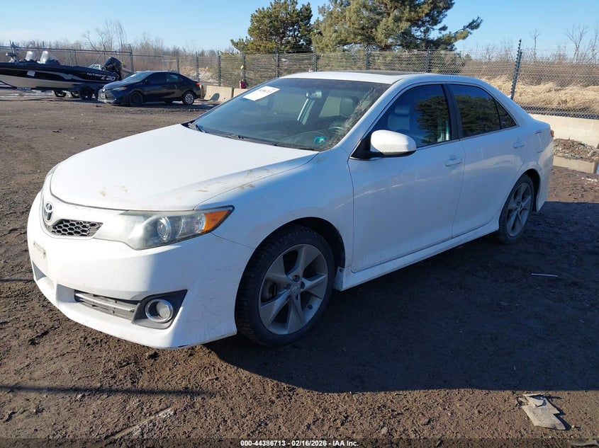 2012 Toyota Camry Se V6/Xle V6