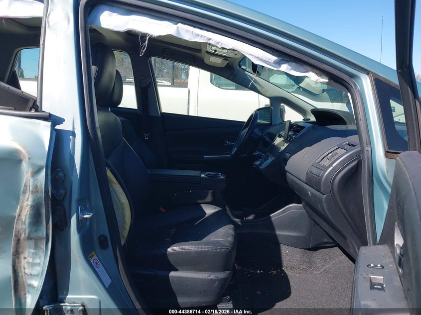 2017 Toyota Prius V Five