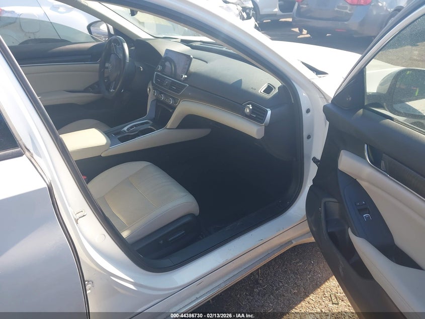 2019 Honda Accord Touring 2.0T