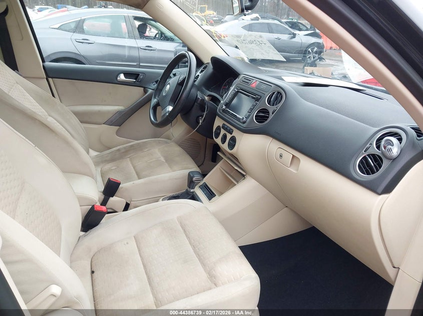 2010 Volkswagen Tiguan Se