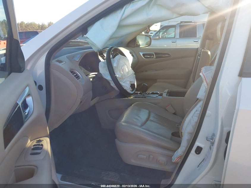 2016 Nissan Pathfinder Platinum