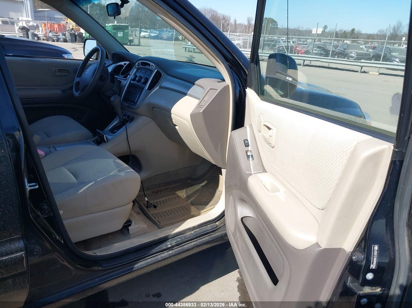 2004 Toyota Highlander V6