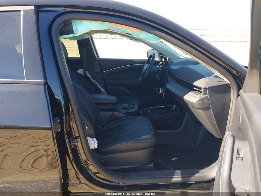 2025 Ford Mustang Mach-E Select