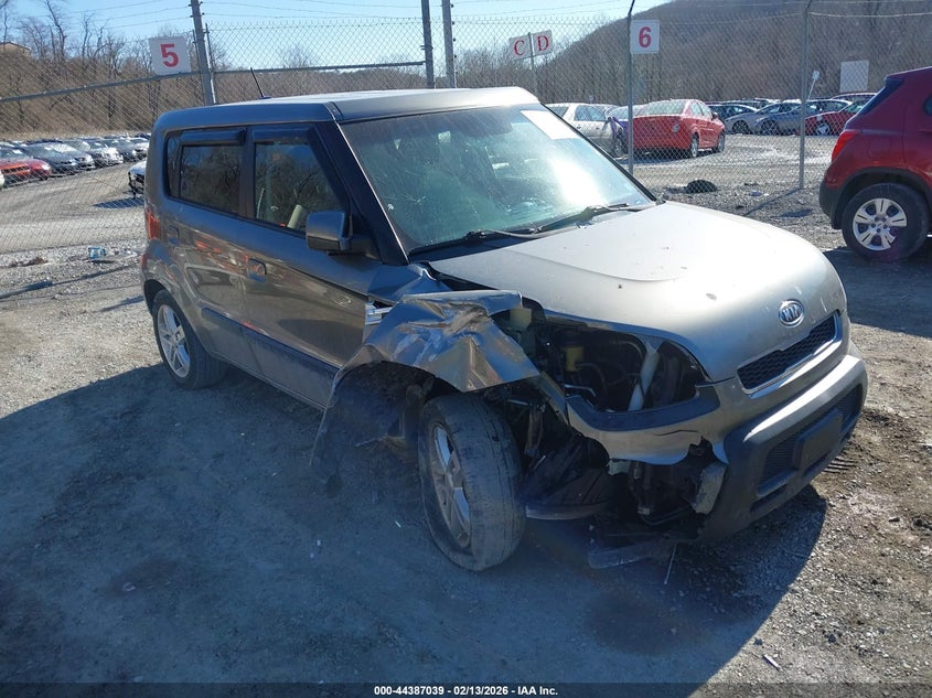 2010 Kia Soul +