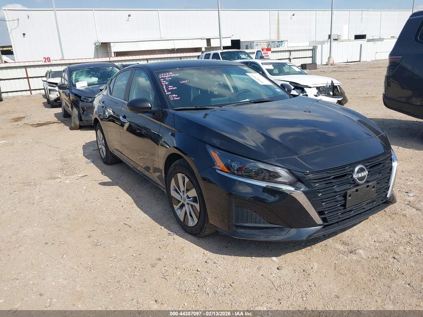 2025 Nissan Altima S Fwd