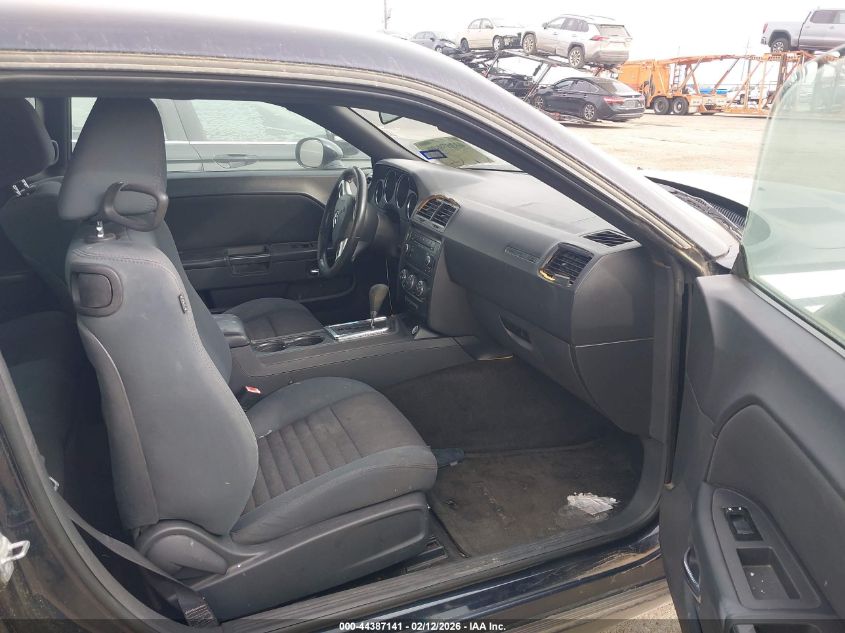 2012 Dodge Challenger Sxt