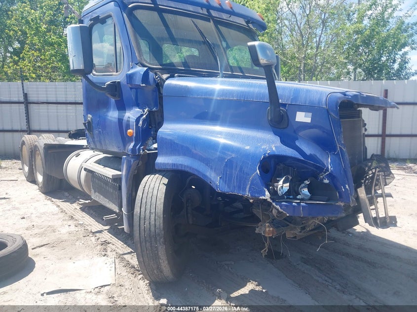 2013 Freightliner Cascadia 125