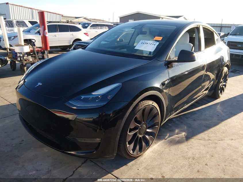 2022 Tesla Model Y Performance Dual Motor All-Wheel Drive