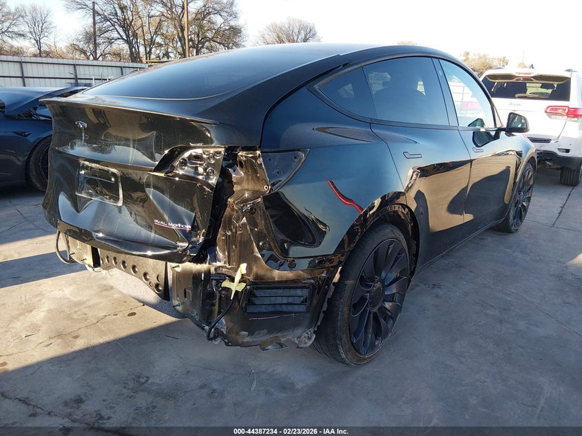 2022 Tesla Model Y Performance Dual Motor All-Wheel Drive