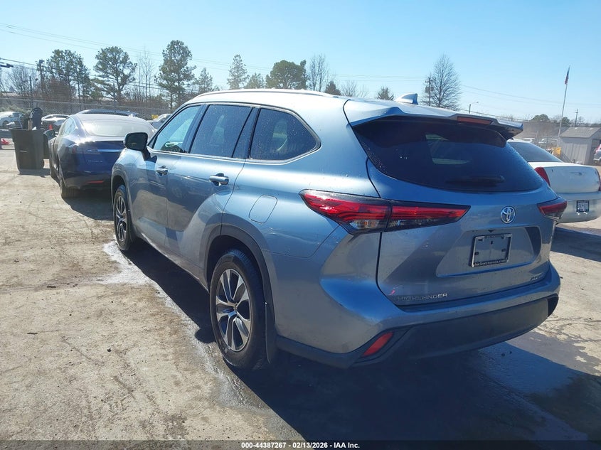 2022 Toyota Highlander Xle