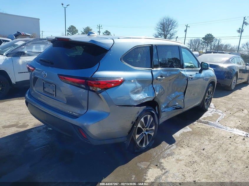 2022 Toyota Highlander Xle