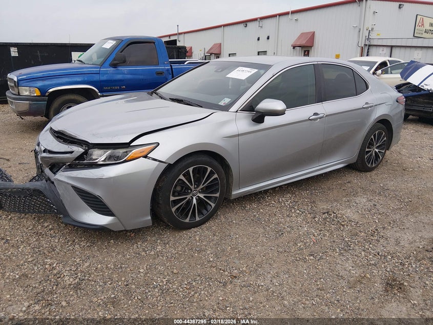 4T1B11HK1JU590782 2018 Toyota Camry Se photo 1
