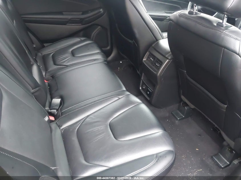 VIN 2FMPK4K98NBA52019 2022 FORD EDGE TITANIUM