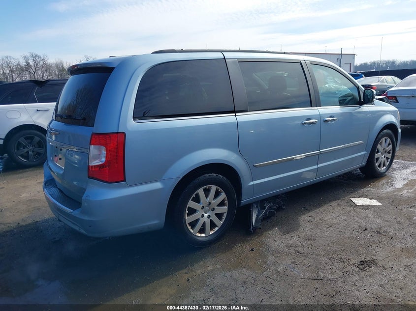 2012 Chrysler Town & Country Touring-L