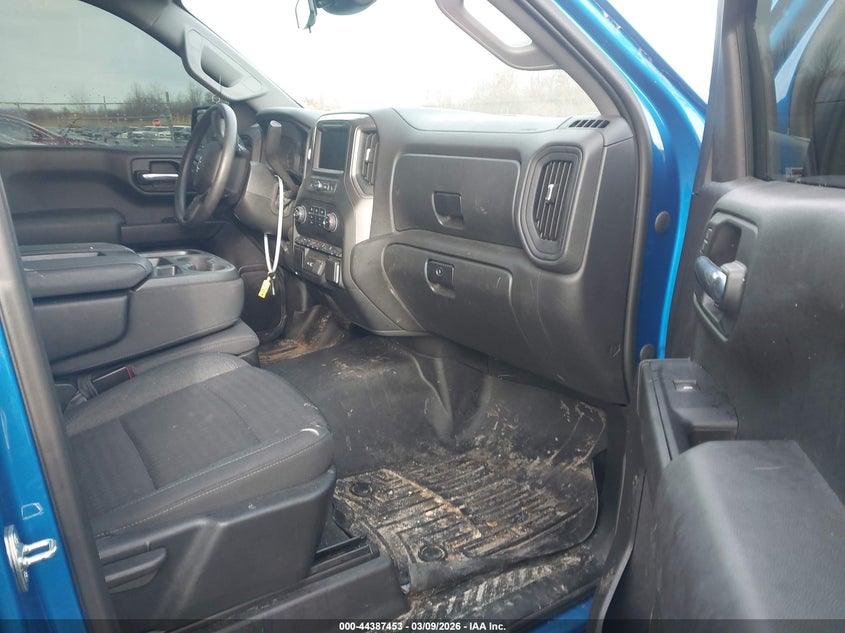 2023 Chevrolet Silverado 1500 Custom Trail Boss