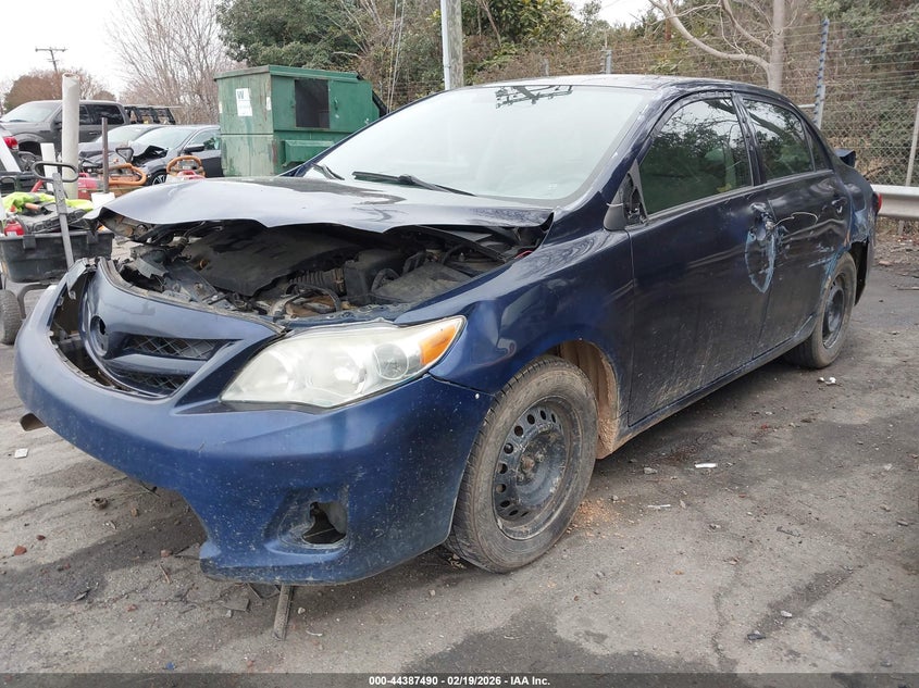 2013 TOYOTA COROLLA SEDAN 1.8L I-4 DOHC, VVT, 132HP